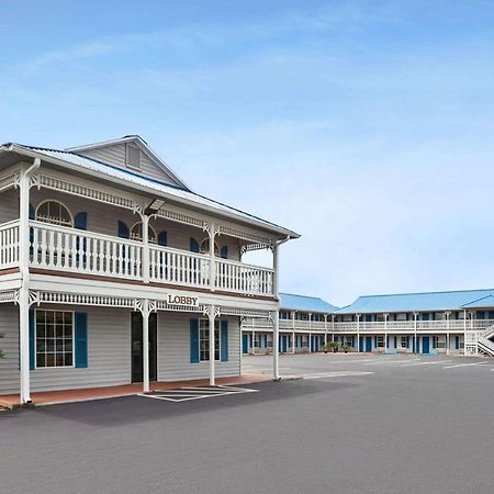Super 8 By Wyndham Foley Motel Buitenkant foto