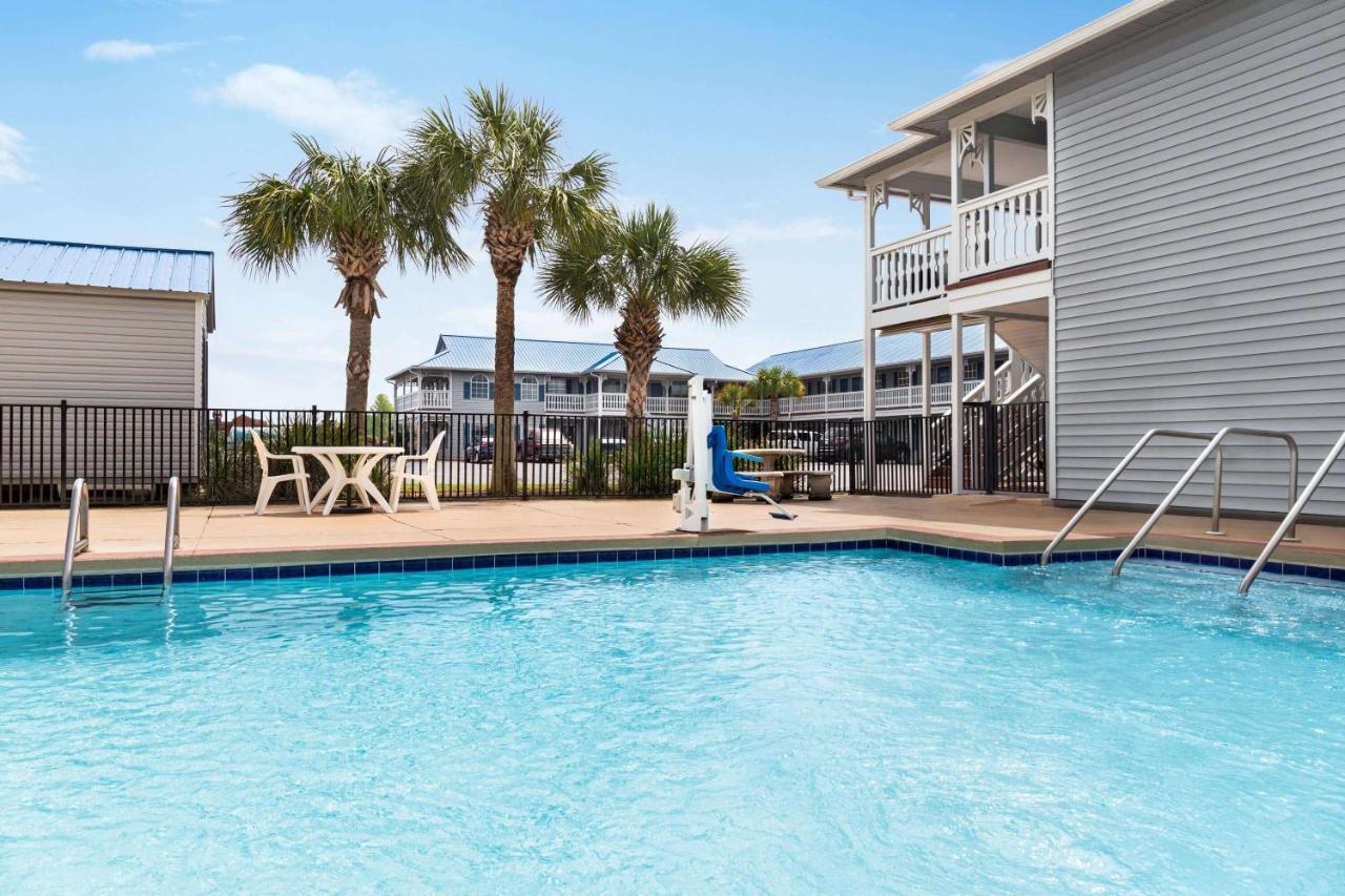 Super 8 By Wyndham Foley Motel Buitenkant foto