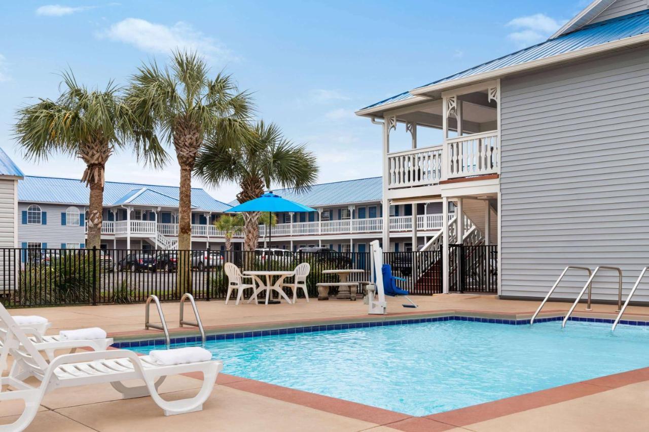 Super 8 By Wyndham Foley Motel Buitenkant foto