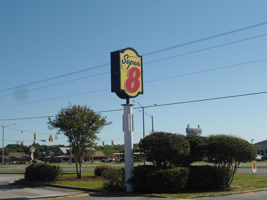 Super 8 By Wyndham Foley Motel Buitenkant foto